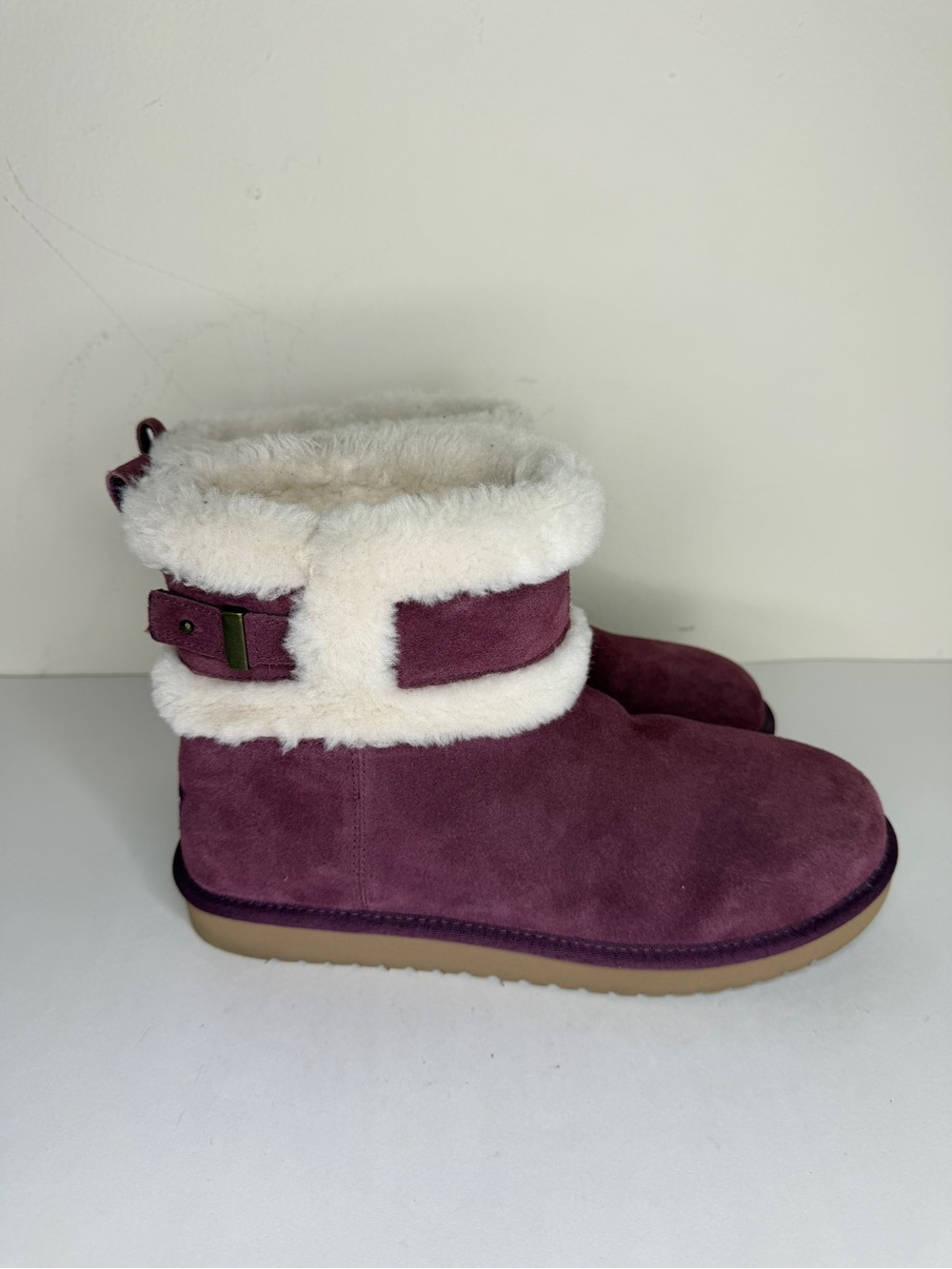 Koolaburra by Ugg Women’s Size 11 Suede Purple Ankle Shearling Boots 1133079